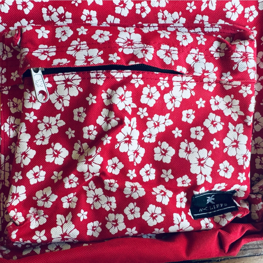 K-Cliffs Red Floral Backpack 🌸 - Picture 3 of 4